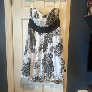 White House Black Market Black and White Fit and Flare Dress